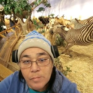 Meet your Posher, Chrystal